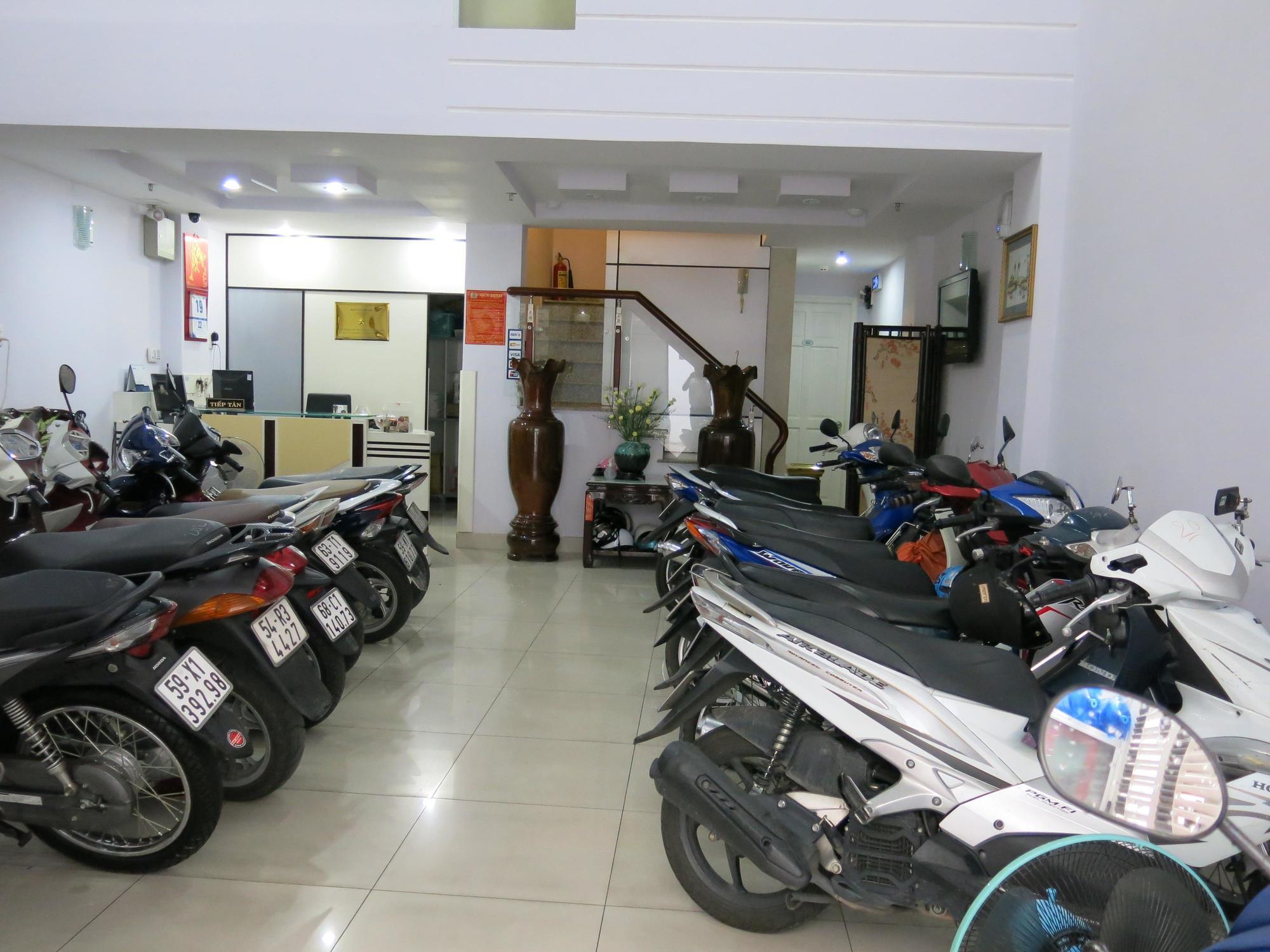Anh Ngoc Hotel Ho Chi Minh City Exterior photo
